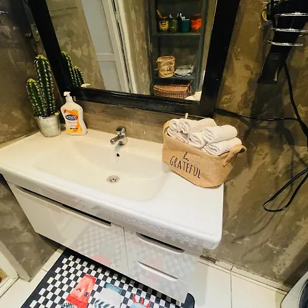 Luxury Big Flat And 50 Mt To Taksim Square Free Wi Fi Free Laundry Service * איסטמבול